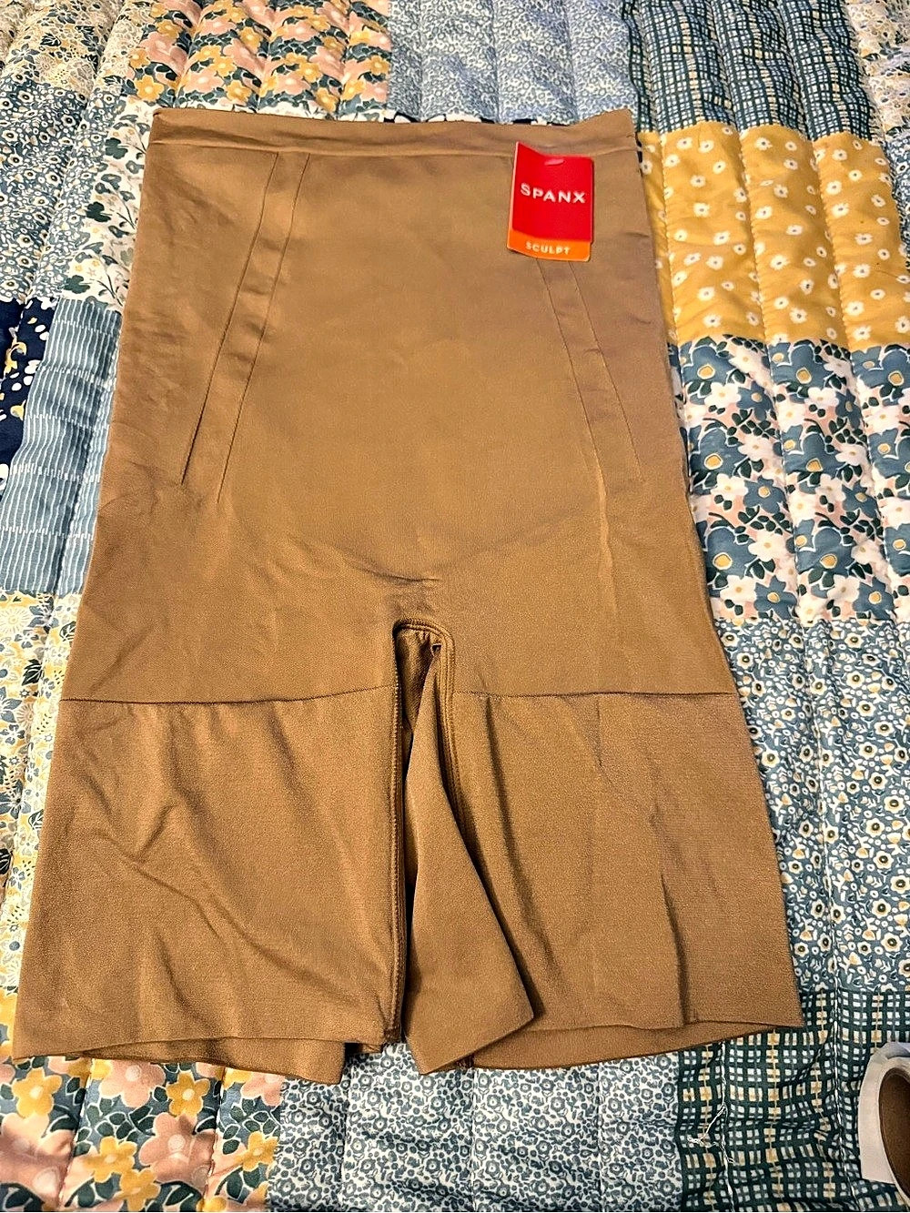 SPANX SPANXsculpt OnCore High-Waisted Mid-Thigh Short Mid-Thigh Short Brown